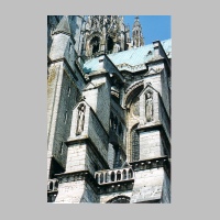 Chartres, 9, Langhaus Strebepfeiler von SO, Foto Heinz Theuerkauf.jpg